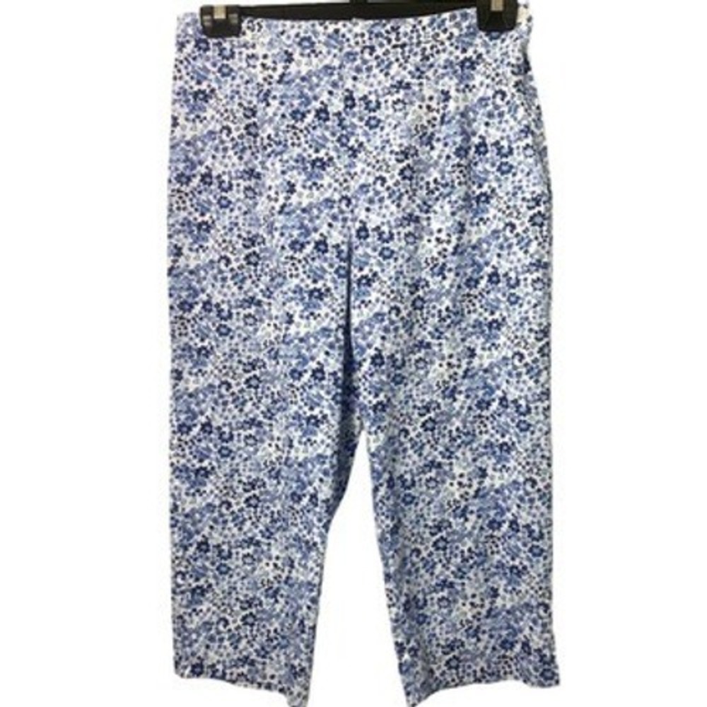 Chaus Capri Shorts Women Size 12 Blue White Floral Stretch Comfy Vacation Travel